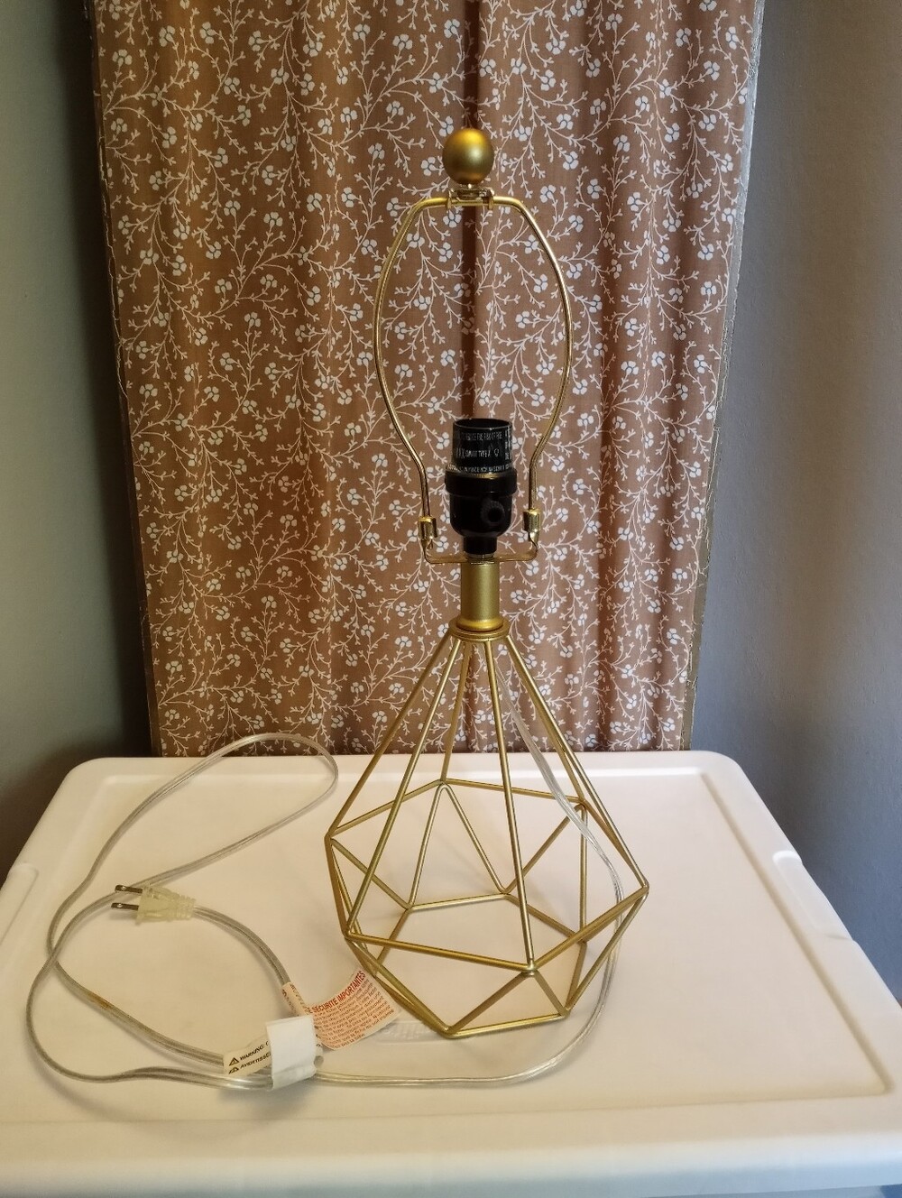 Gold Geometric Lamp, Wire Frame - Picture 5 of 8